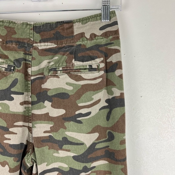 forever 21 Green Camo Print Jeans Pleated XS - Picture 7 of 11